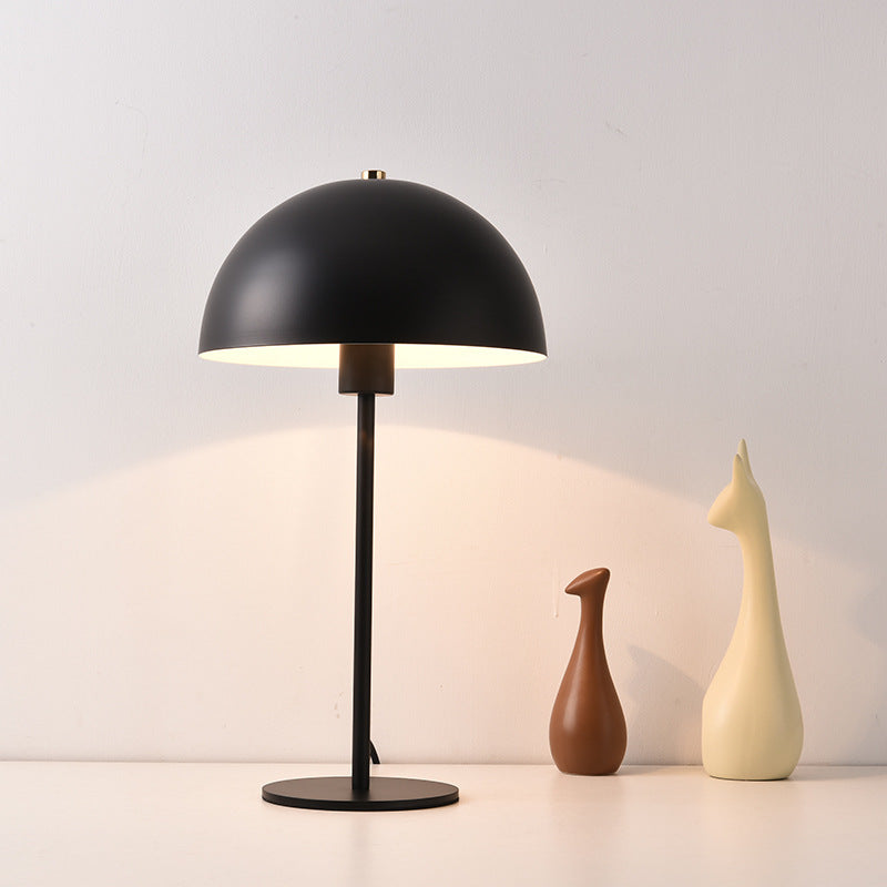 Lampada da Tavolo a Fungo - Eleganza Creativa per la Camera da Letto