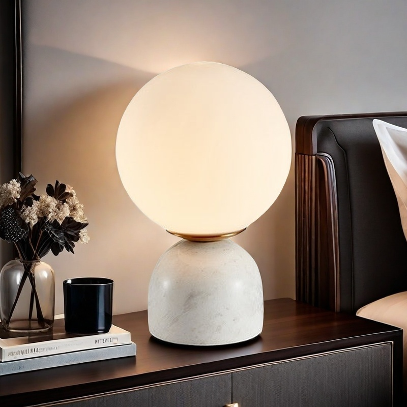 Eleganza in Vetro: La Lampada Perfetta per Ogni Ambiente