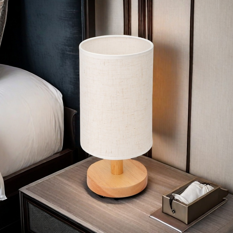 Eleganza Naturale con Lampada da Comodino in Bambù