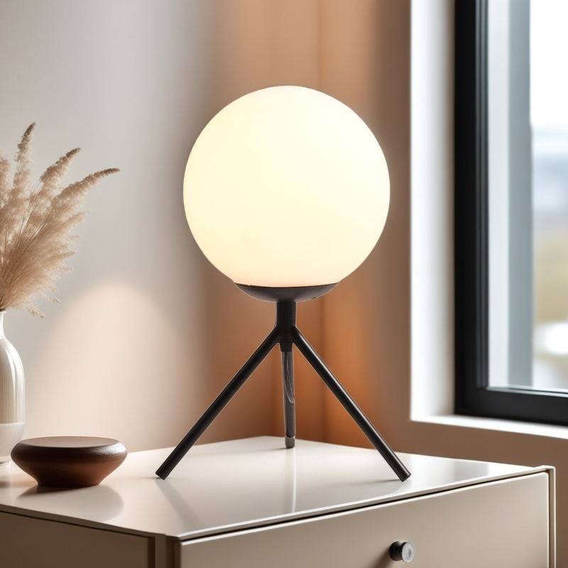 Eleganza Contemporanea con Lampada in Ferro e Vetro