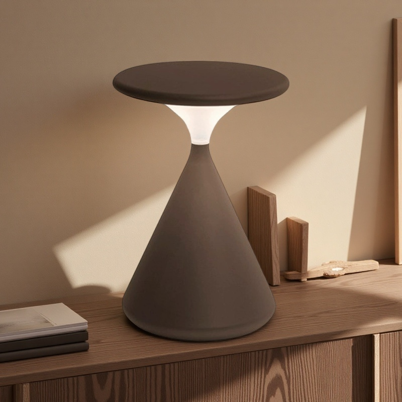 Praticità Moderna con Lampada da Tavolo Mini Portatile