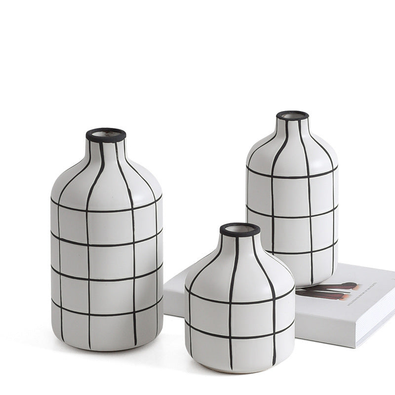 Eleganza Monocromatica con Accessori per la Casa in Porcellana