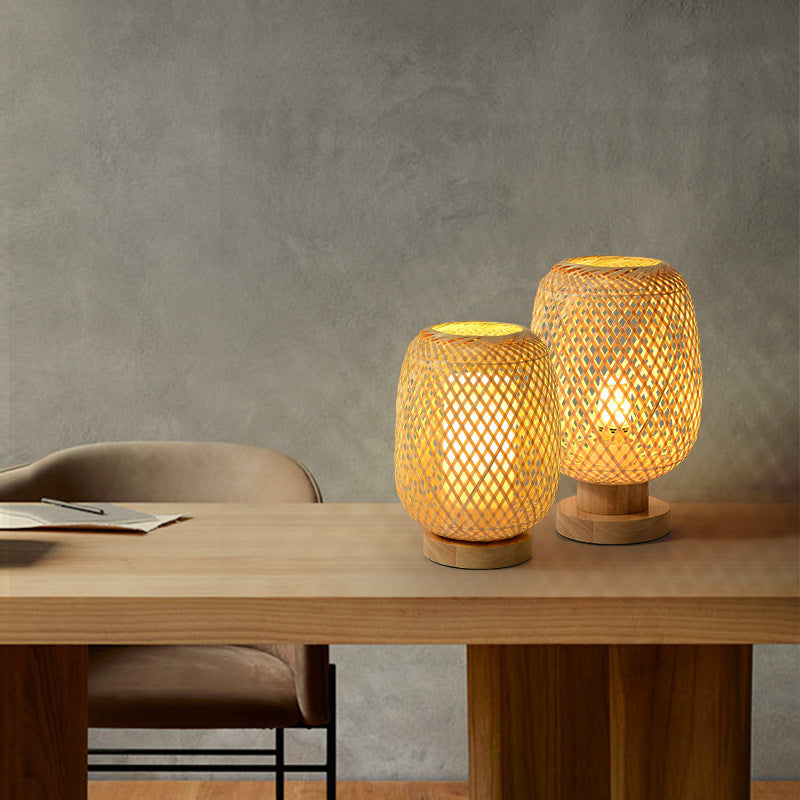 Fascino Contemporaneo con Lampada da Tavolo in Stile Celebrità