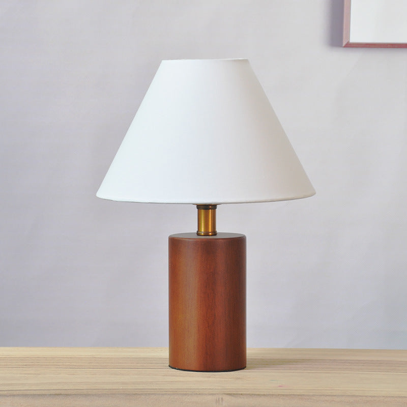 Stile Personalizzato con Lampada da Comodino Elegante