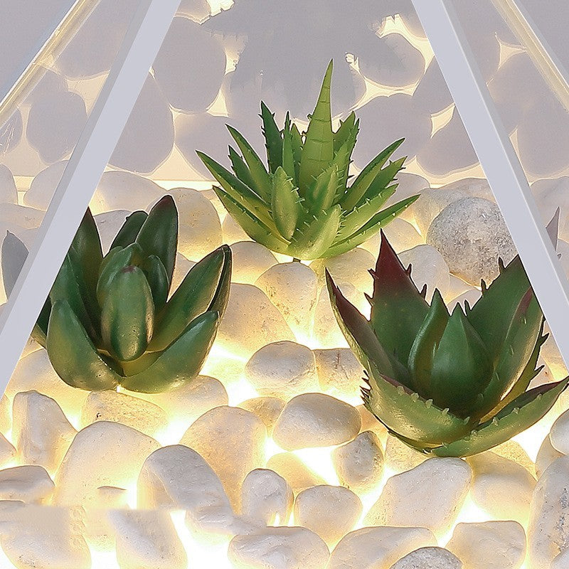 Eleganza Geometrica con Lampada da Comodino "Diamond"