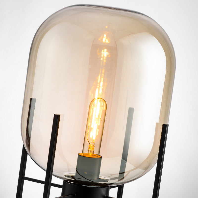 Lampada da Tavolo Tetrapod in Vetro: Stile Scandinavo Industriale Moderno
