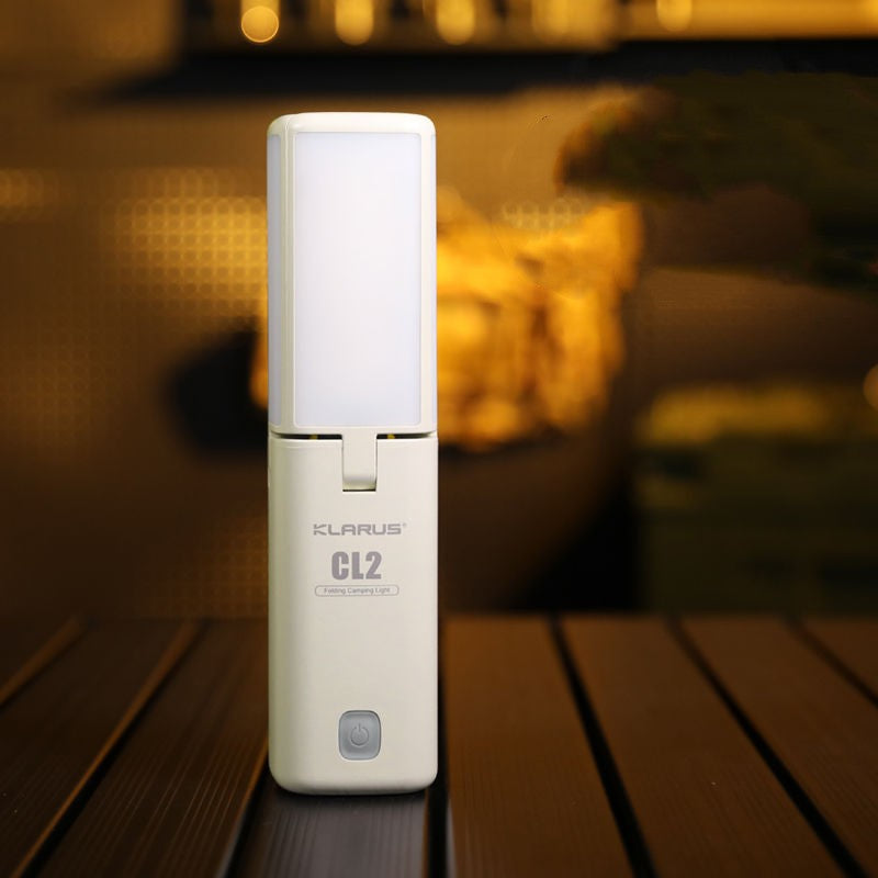 Illuminazione Versatile per Avventure Outdoor
