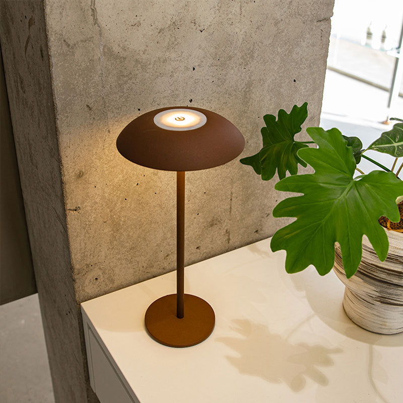 Lampada da Tavolo Vintage con Ricarica Wireless - Eleganza Retrò e Tecnologia Moderna