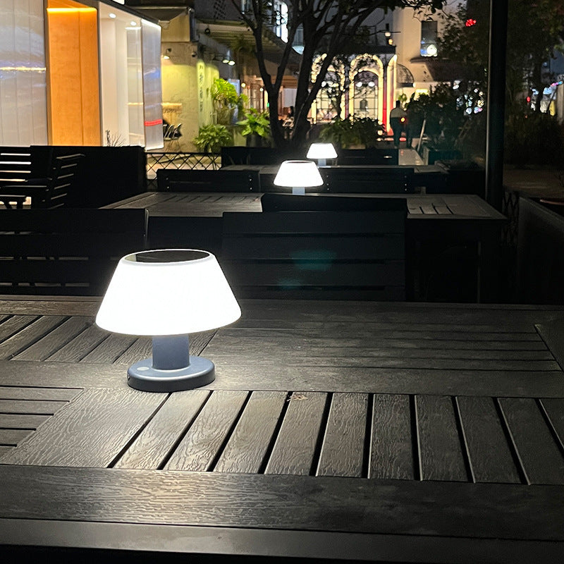 Lampada da Tavolo Solare a LED - Eleganza Versatile per Interni ed Esterni