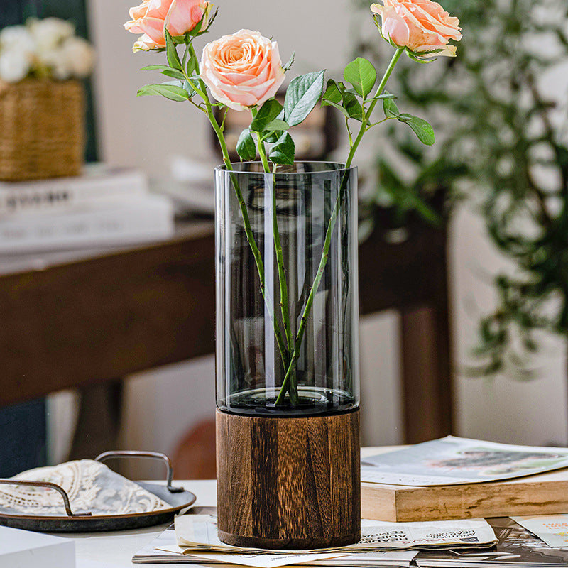 Eleganza Luminosa: Vaso in Vetro di Lusso con Base in Legno - Creatività Incandescente