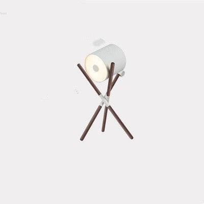 Eleganza Naturale con Lampada da Terra in Legno