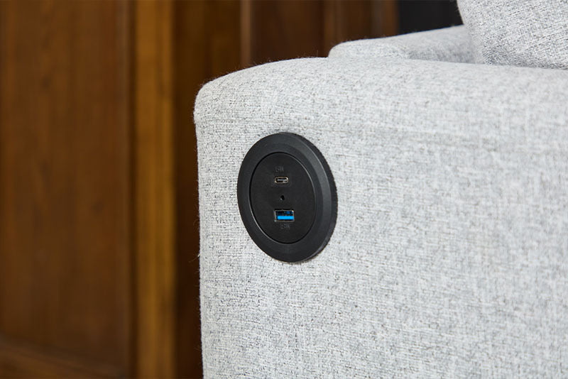 Divano a 3 Posti con USB - Comfort Moderno per Spazi Piccoli