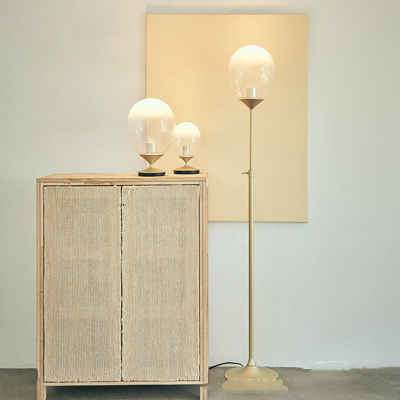 Eleganza Dimmerabile con Lampada da Tavolo in Metallo