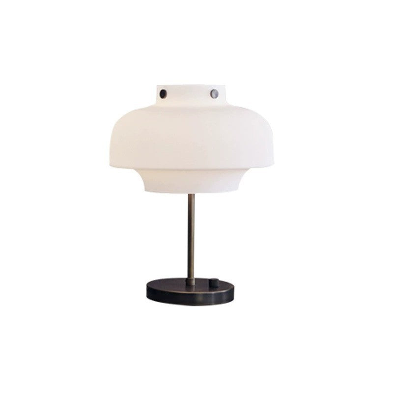 Eleganza Accogliente con Lampada da Comodino in Vetro