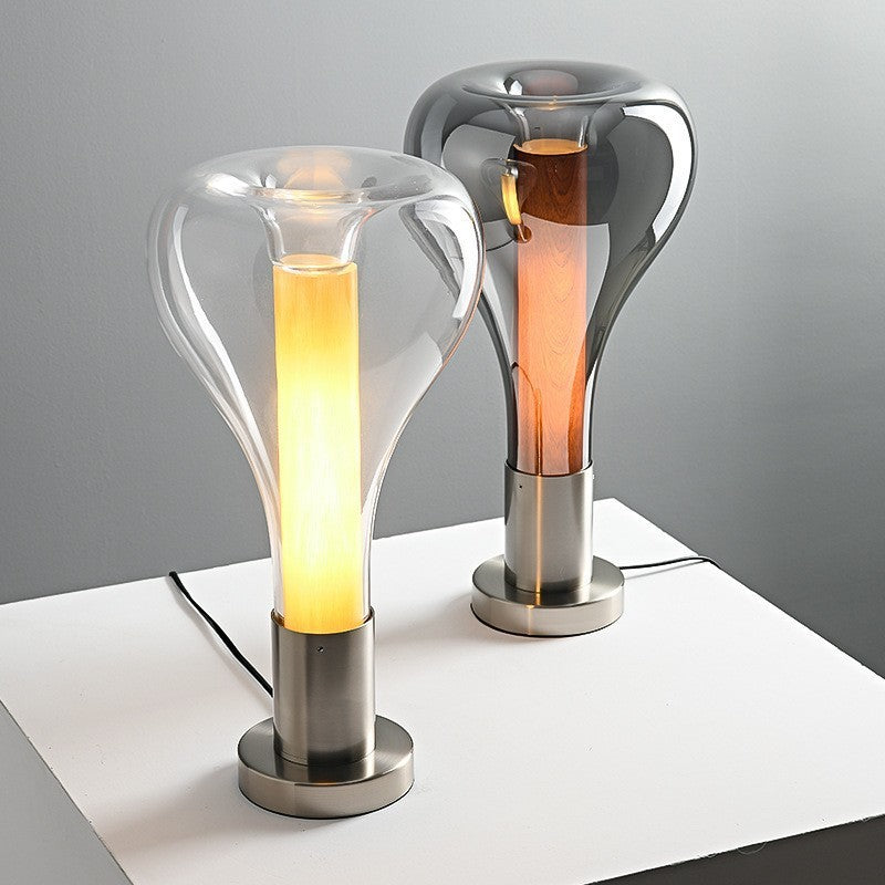 Stile Art Déco con Lampada da Tavolo Nordica