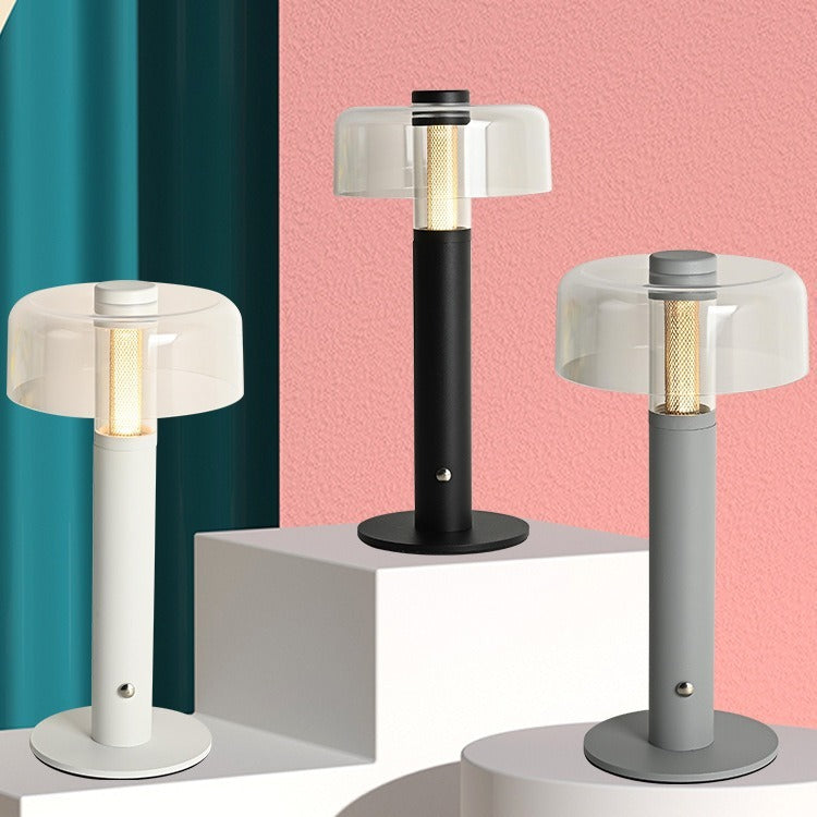 Eleganza Moderna con Lampada da Tavolo Dimmerabile