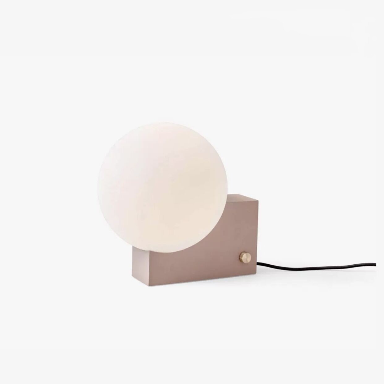 Eleganza Lunare con Lampada da Tavolo Decorativa Nordica