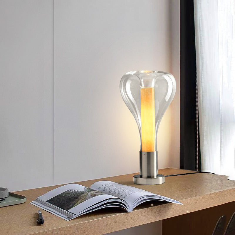 Stile Art Déco con Lampada da Tavolo Nordica
