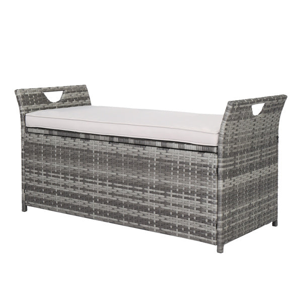Eleganza Funzionale con Pouf Contenitore in Rattan