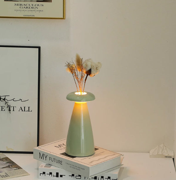 Eleganza Minimalista con Lampada da Tavolo Decorativa