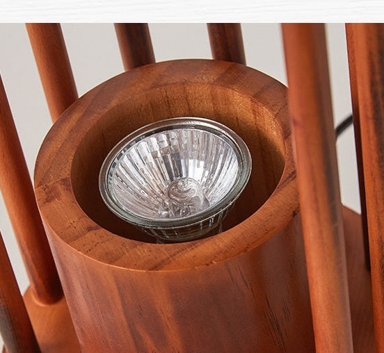 Eleganza Minimalista con Lampada da Tavolo Dimmerabile