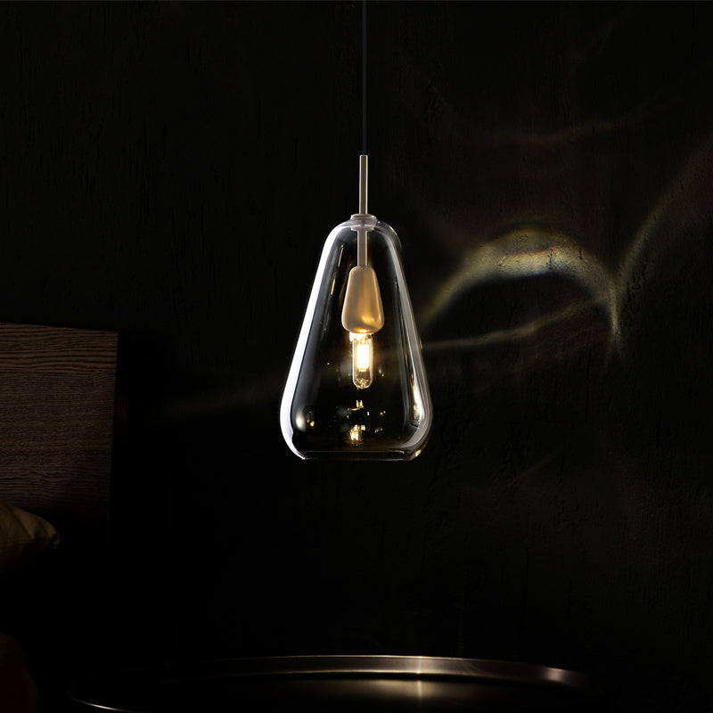 Lampada a Sospensione Linea Lunga in Rame: Eleganza e Luminosità Artigianale