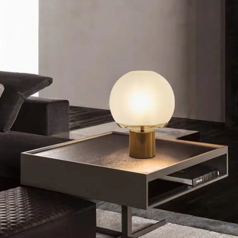 Elegance Luminosa - Lampada da Comodino Personalizzata