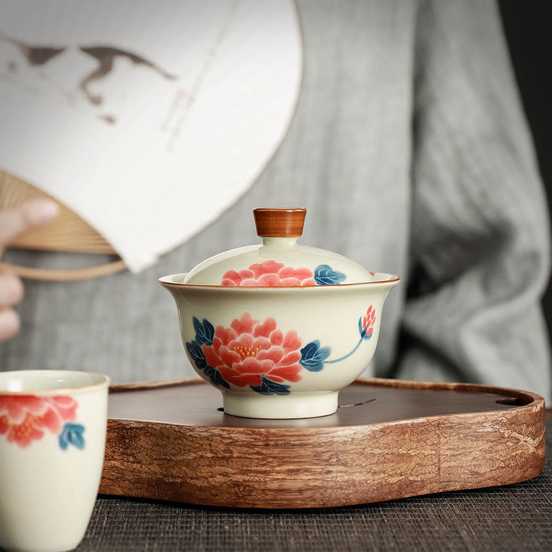 Peonia dipinta a mano Gaiwan per tè in ceramica con coperchio Teaware ciotola da tè