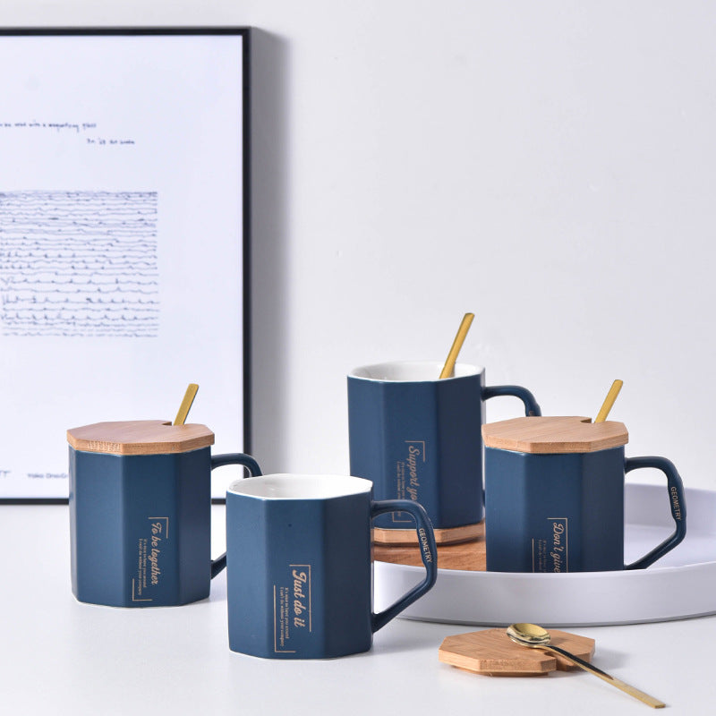 "ArtistryMingle™ - Tazza in Ceramica Nordic Octagonale con Coperchio e Cucchiaio per un'Esperienza Gustativa Unica!"