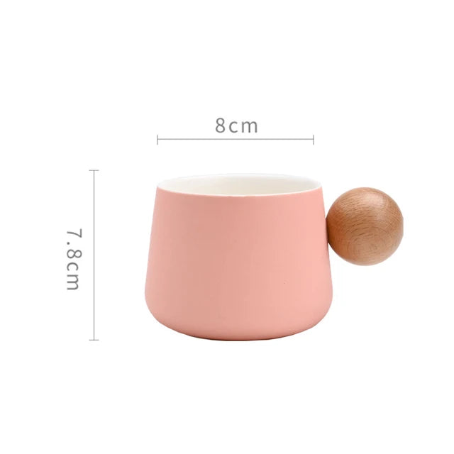 Tazza da Caffè con Manico in Legno: Eleganza e Comfort in Ogni Sorso