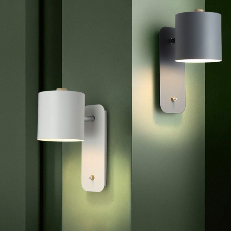 Eleganza Nordica con Lampada da Parete Minimalista