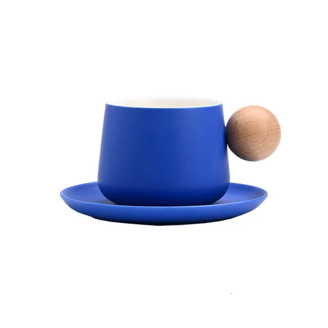 Tazza da Caffè con Manico in Legno: Eleganza e Comfort in Ogni Sorso
