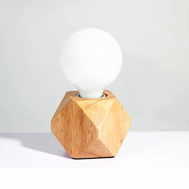 Fascino Retrò con Lampada da Tavolo Poliedro