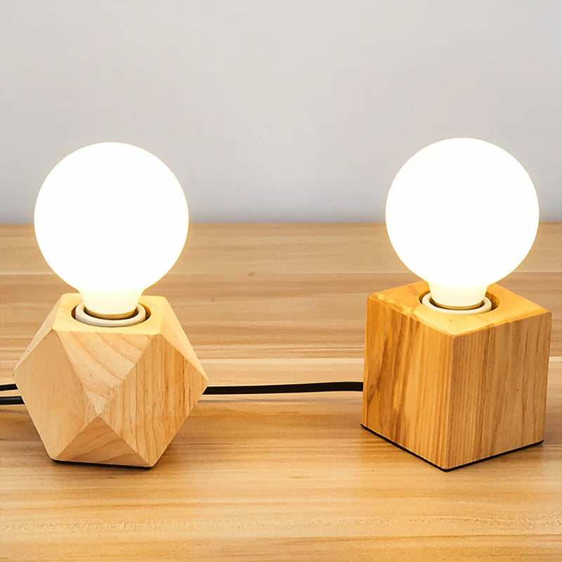Fascino Retrò con Lampada da Tavolo Poliedro
