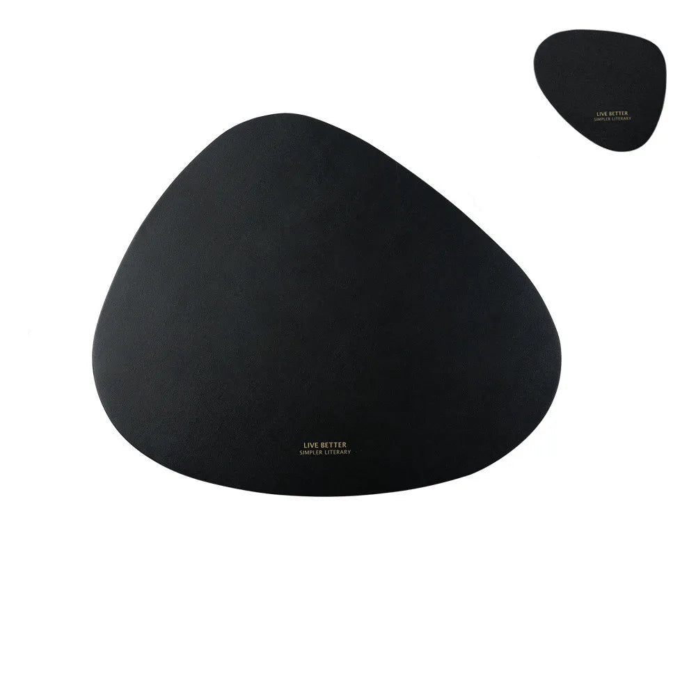 Eleganza Pratica: Set di Sottobicchieri e Tappetini da Tavola in Ecopelle per un Tavolo Impeccabile