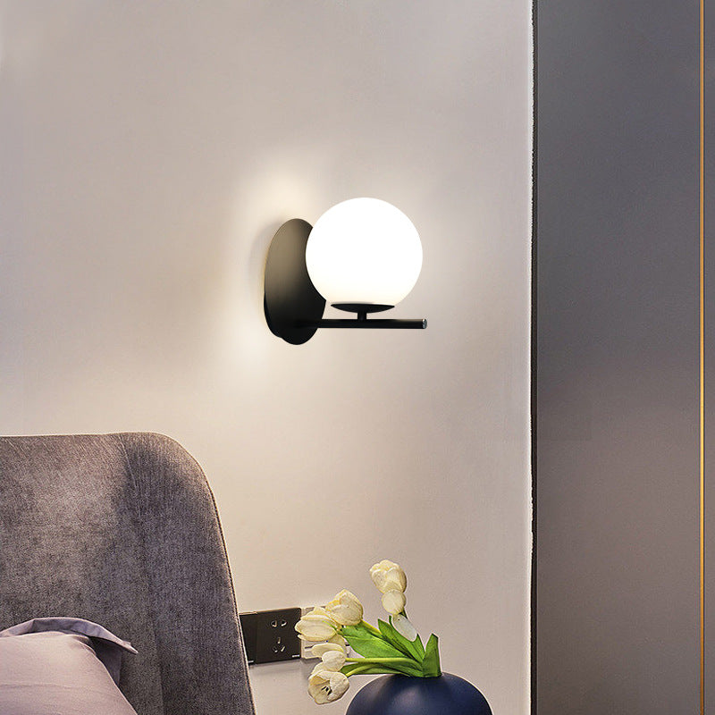 Lampada da Parete Nordic Aisle - Elegante Illuminazione in Vetro e Rame