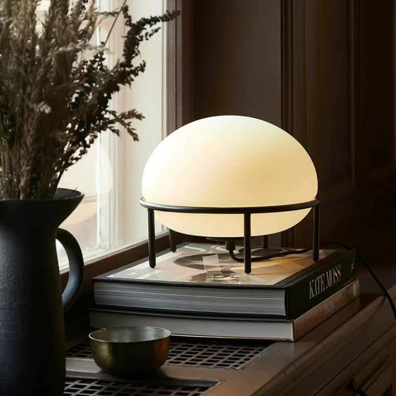 Serenità Nipponica - Lampada da Comodino in Stile Giapponese