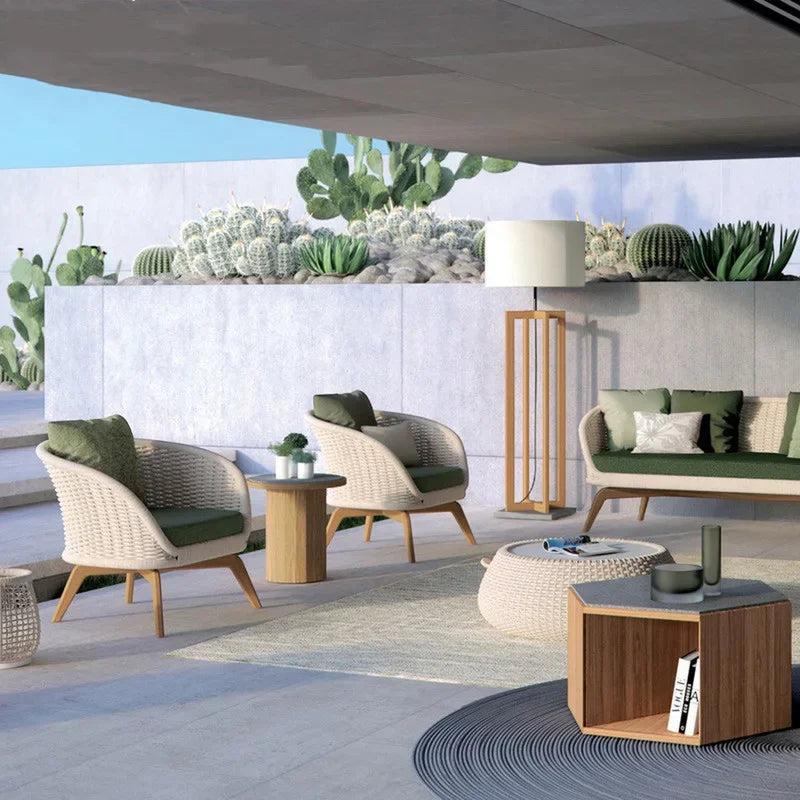 Sedia a Dondolo da Giardino di Lusso - Eleganza e Comfort per Ogni Ambiente
