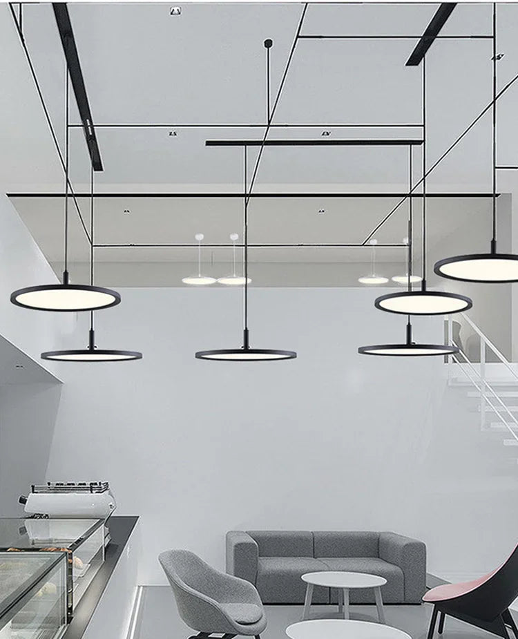 Lampada a Sospensione Nordica in Alluminio - Eleganza Minimalista per Ogni Ambiente