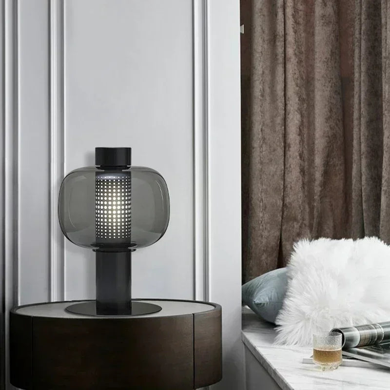 Lampada da Tavolo Bonbori: Design Italiano e Eleganza Moderna