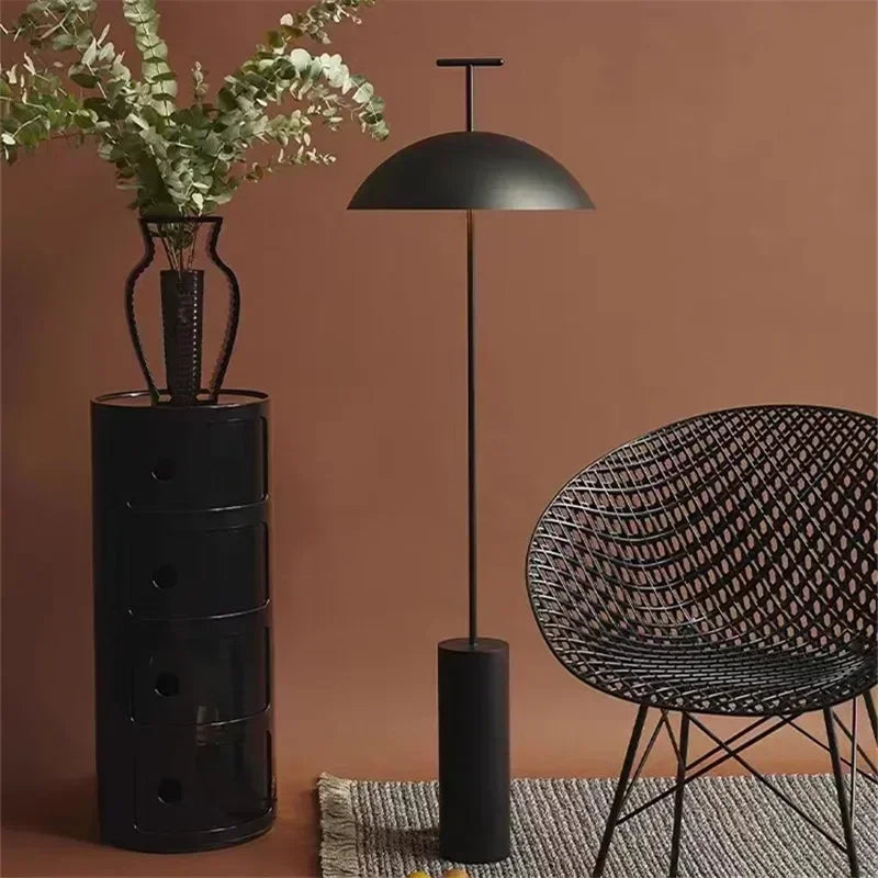 Lampada da Terra Scandinava - Eleganza e Stile per Ogni Ambiente