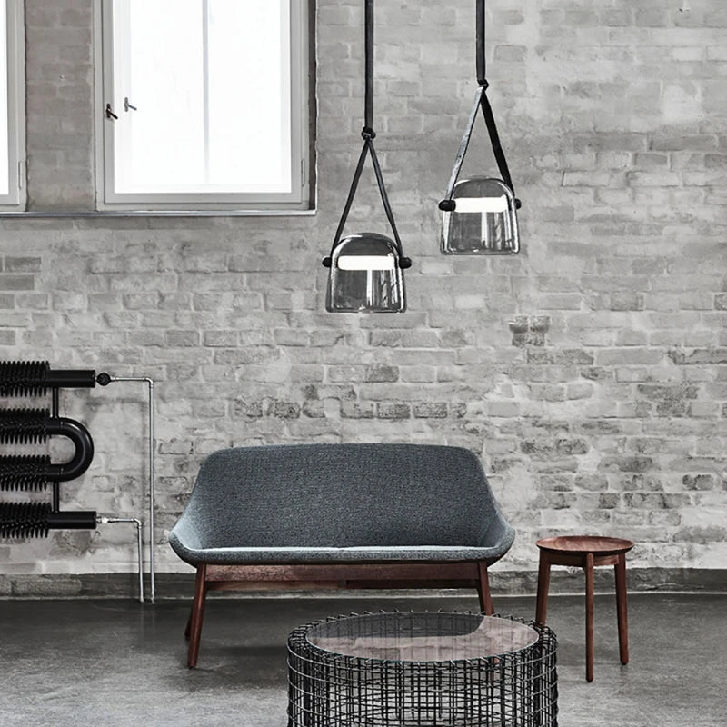 Lampada a Sospensione in Pelle e Vetro – Design Post-Moderno e Stile Art Decò