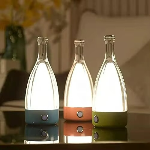 Stile Moderno con Lampada LED Portatile ‘Anna’