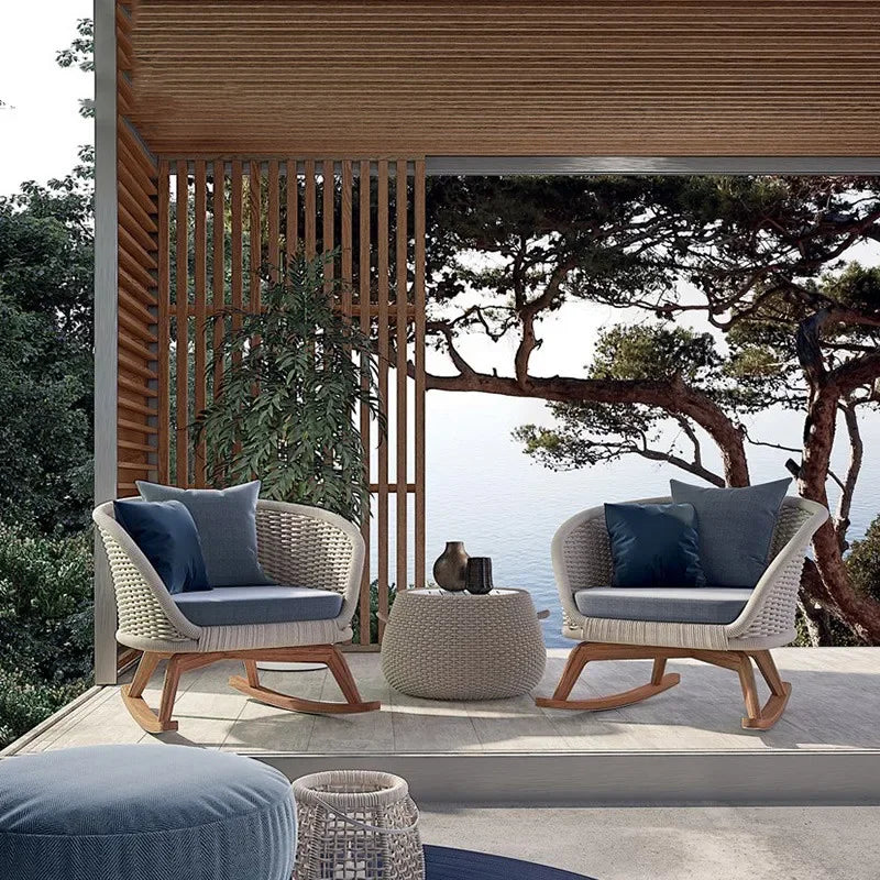 Sedia a Dondolo da Giardino di Lusso - Eleganza e Comfort per Ogni Ambiente