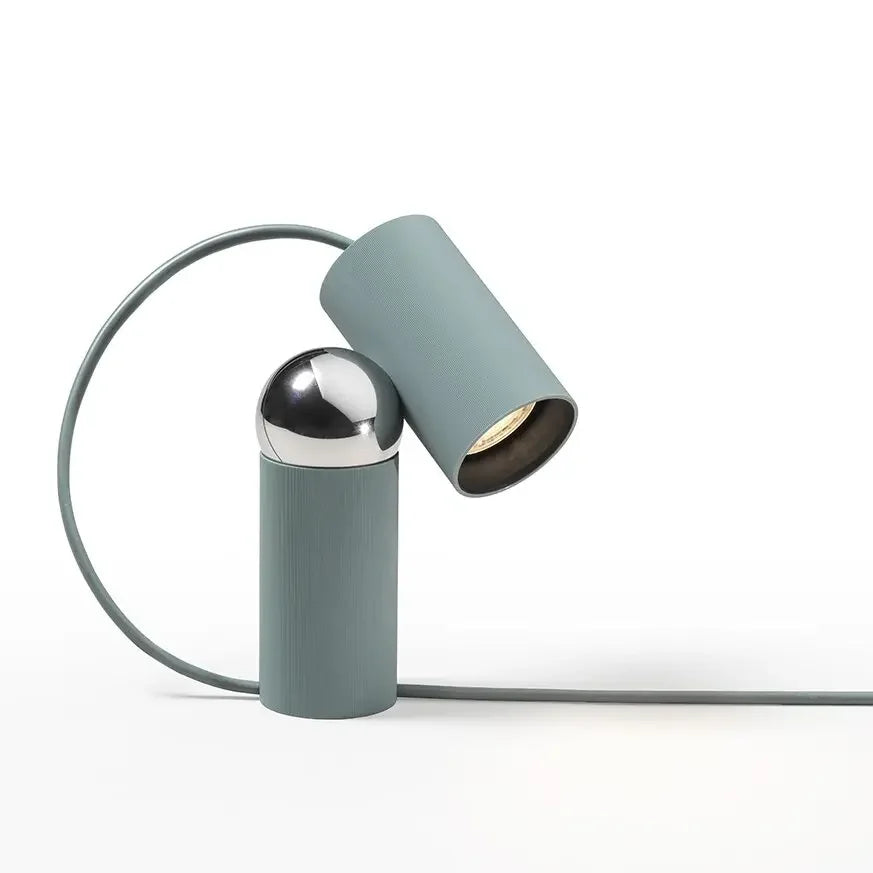 Stile Minimalista con Lampada da Scrivania a Connessione Magnetica