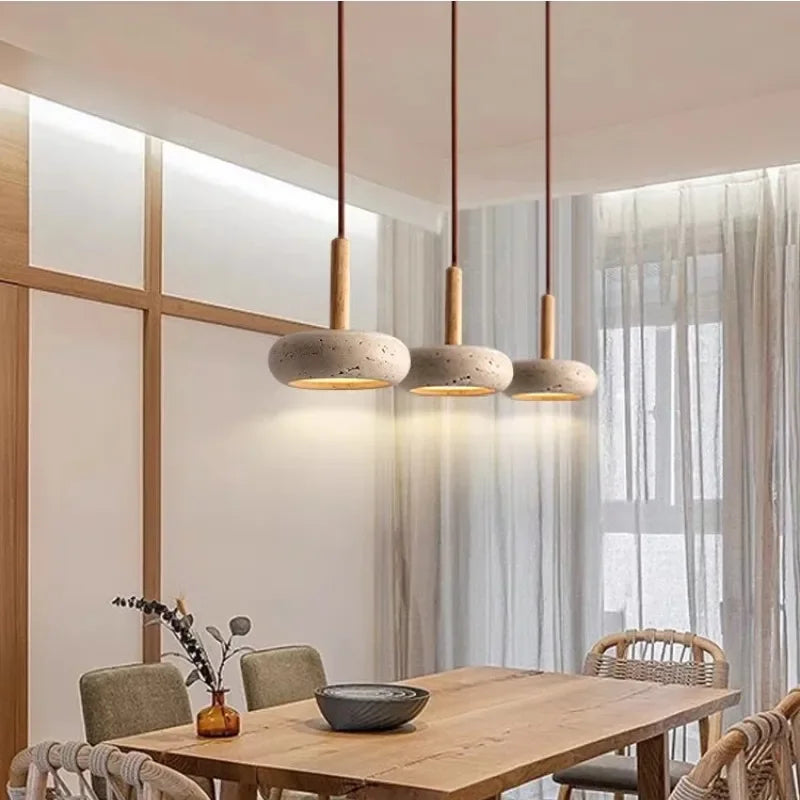 Lampadario Wabi-Sabi in Travertino Giallo - Eleganza e Raffinatezza per Ogni Ambiente