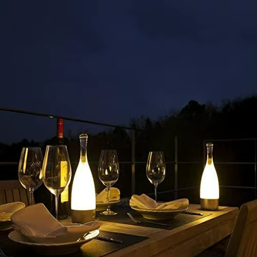 Stile Moderno con Lampada LED Portatile ‘Anna’