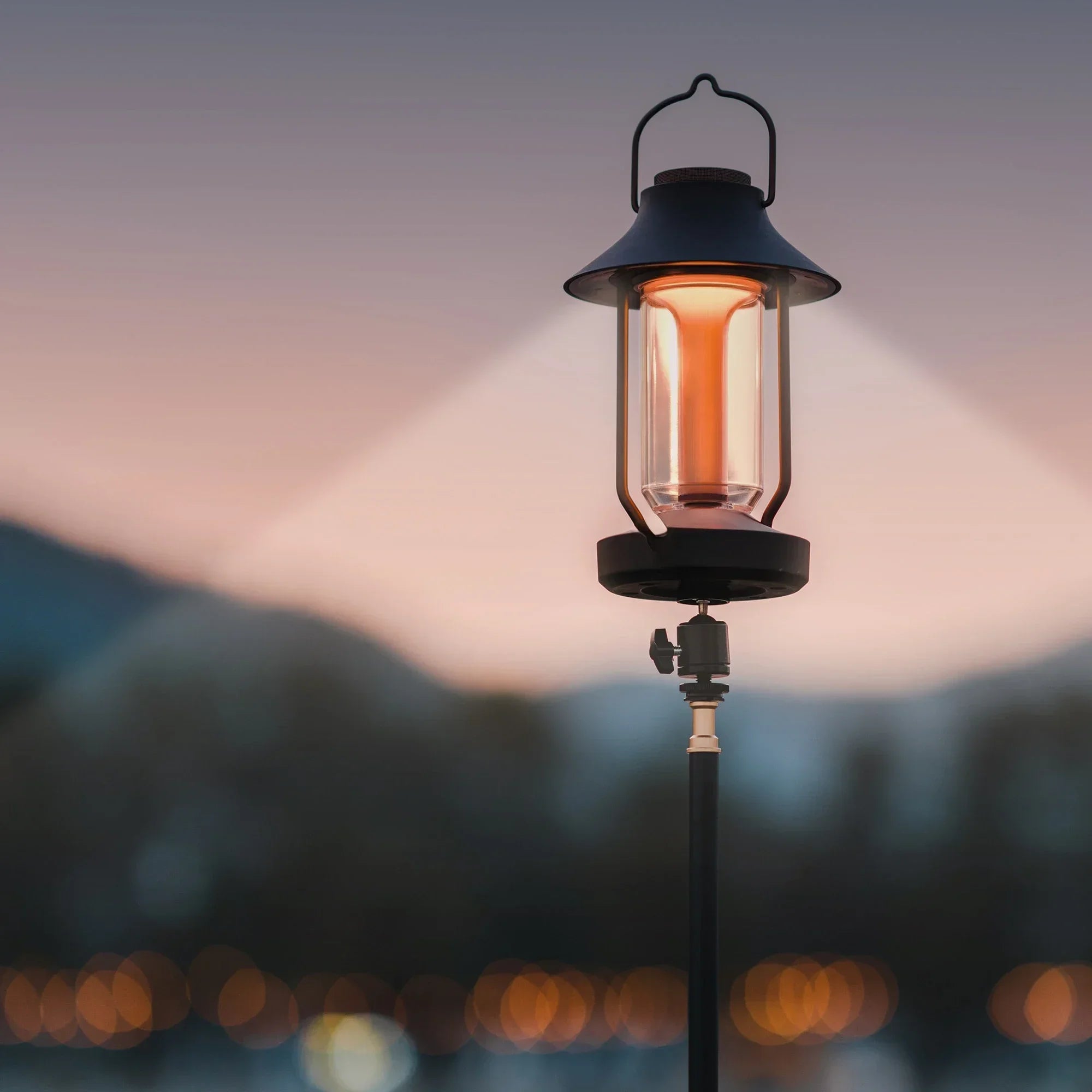 Lanterna LED Ricaricabile: Compagna Perfetta per il Campeggio