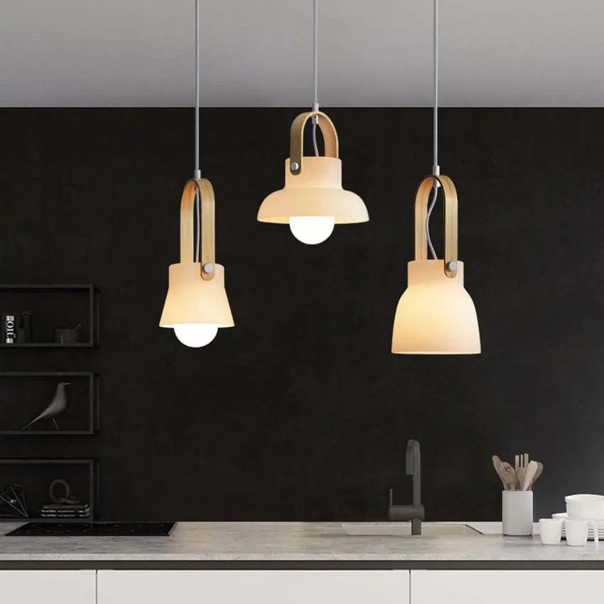 Eleganza Contemporanea con Lampada a Sospensione Creativa