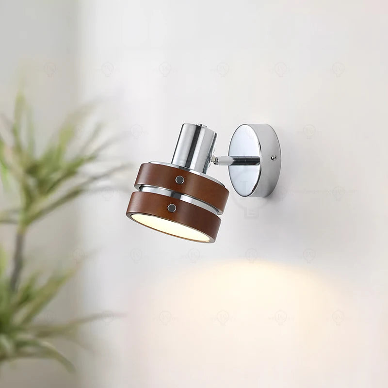 Lampada da Parete in Argento Elettrolitico - Eleganza e Stile Nordico per Ogni Ambiente